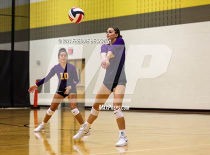 Thumbnail 2 in Anna vs. Sanger (Denison Tournament) photogallery.