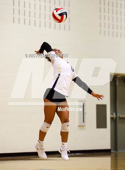 Thumbnail 2 in Anna vs. Sanger (Denison Tournament) photogallery.