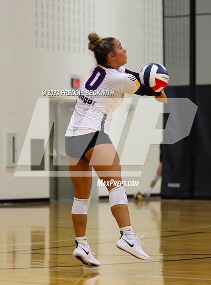 Thumbnail 1 in Anna vs. Sanger (Denison Tournament) photogallery.