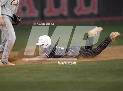 Thumbnail 1 in Oakton @ James Madison photogallery.