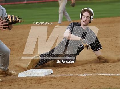 Thumbnail 1 in Oakton @ James Madison photogallery.