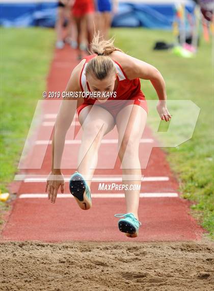 Thumbnail 2 in Southern Illinois River-to-River Conference Meet photogallery.