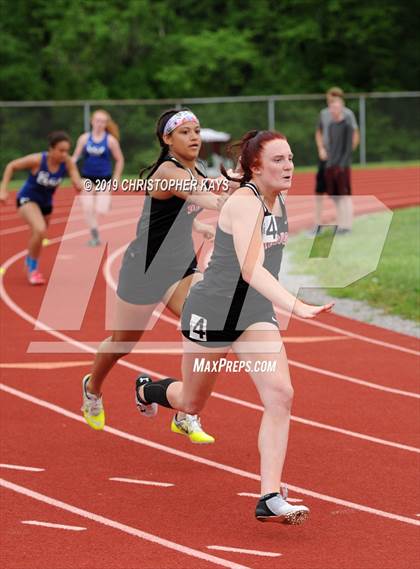 Thumbnail 1 in Southern Illinois River-to-River Conference Meet photogallery.