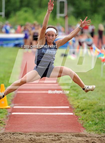 Thumbnail 2 in Southern Illinois River-to-River Conference Meet photogallery.