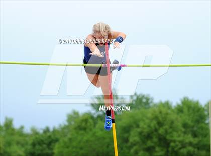 Thumbnail 3 in Southern Illinois River-to-River Conference Meet photogallery.