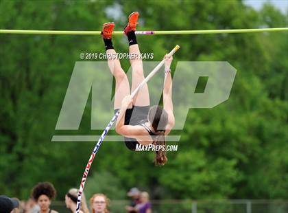Thumbnail 3 in Southern Illinois River-to-River Conference Meet photogallery.
