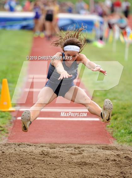 Thumbnail 3 in Southern Illinois River-to-River Conference Meet photogallery.