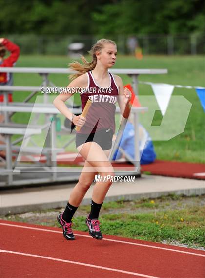 Thumbnail 1 in Southern Illinois River-to-River Conference Meet photogallery.