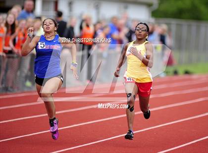 Thumbnail 3 in Southern Illinois River-to-River Conference Meet photogallery.