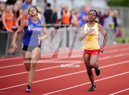 Thumbnail 1 in Southern Illinois River-to-River Conference Meet photogallery.