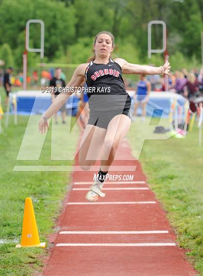 Thumbnail 3 in Southern Illinois River-to-River Conference Meet photogallery.