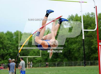 Thumbnail 2 in Southern Illinois River-to-River Conference Meet photogallery.