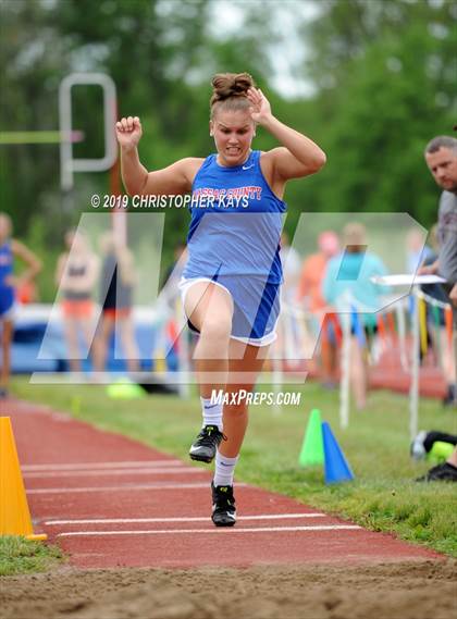 Thumbnail 1 in Southern Illinois River-to-River Conference Meet photogallery.