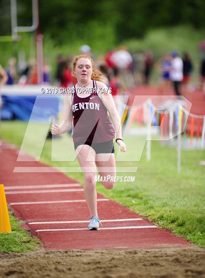 Thumbnail 3 in Southern Illinois River-to-River Conference Meet photogallery.