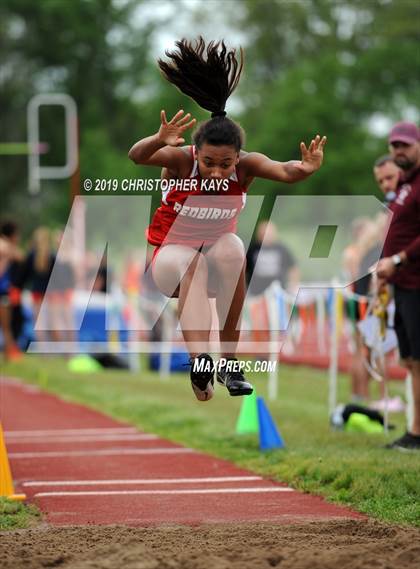 Thumbnail 3 in Southern Illinois River-to-River Conference Meet photogallery.