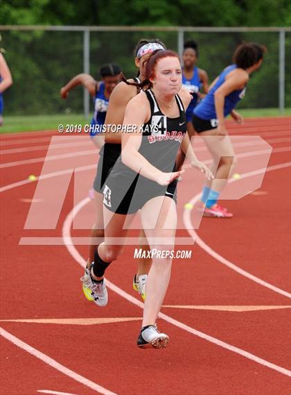 Thumbnail 2 in Southern Illinois River-to-River Conference Meet photogallery.