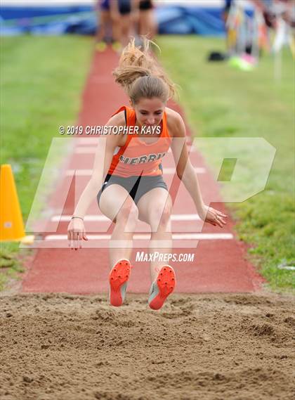 Thumbnail 1 in Southern Illinois River-to-River Conference Meet photogallery.