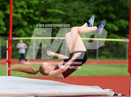 Thumbnail 2 in Southern Illinois River-to-River Conference Meet photogallery.