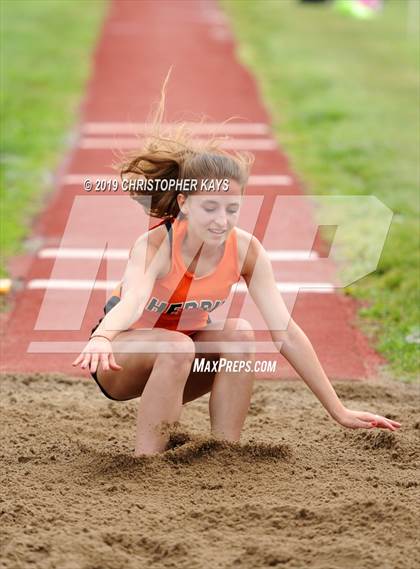 Thumbnail 2 in Southern Illinois River-to-River Conference Meet photogallery.