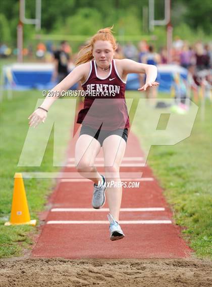 Thumbnail 1 in Southern Illinois River-to-River Conference Meet photogallery.