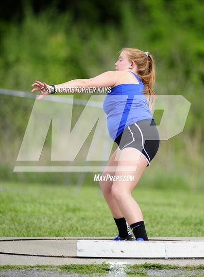 Thumbnail 2 in Southern Illinois River-to-River Conference Meet photogallery.