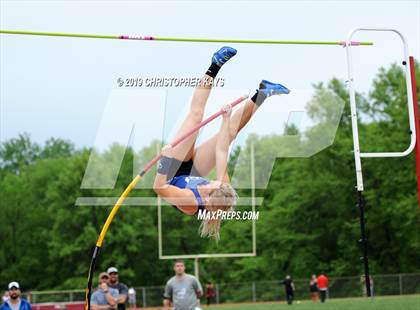 Thumbnail 1 in Southern Illinois River-to-River Conference Meet photogallery.