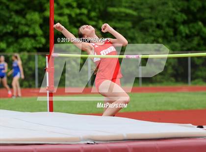 Thumbnail 3 in Southern Illinois River-to-River Conference Meet photogallery.