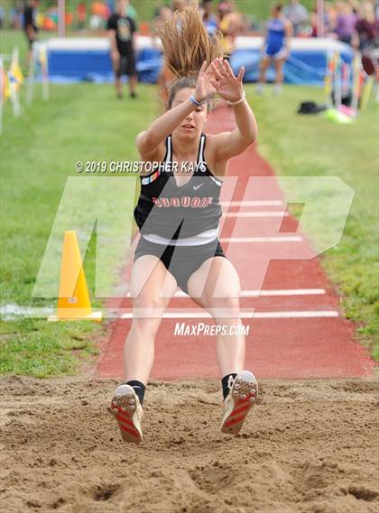 Thumbnail 3 in Southern Illinois River-to-River Conference Meet photogallery.