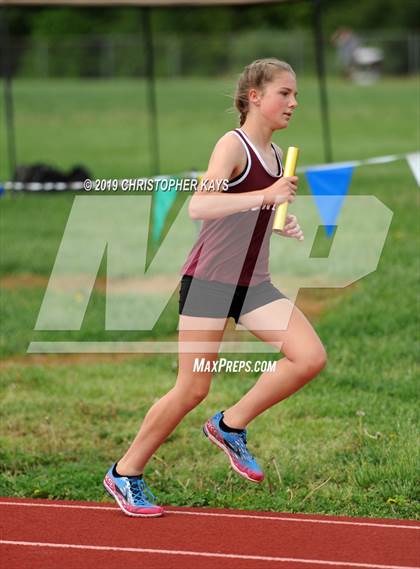 Thumbnail 3 in Southern Illinois River-to-River Conference Meet photogallery.