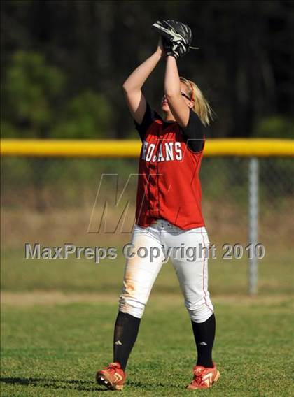 Thumbnail 2 in Vestavia Hills vs. Hazel Green (Bob Jones Invitational) photogallery.