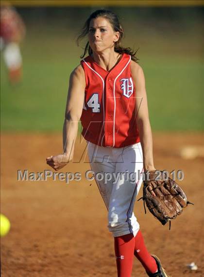Thumbnail 1 in Vestavia Hills vs. Hazel Green (Bob Jones Invitational) photogallery.
