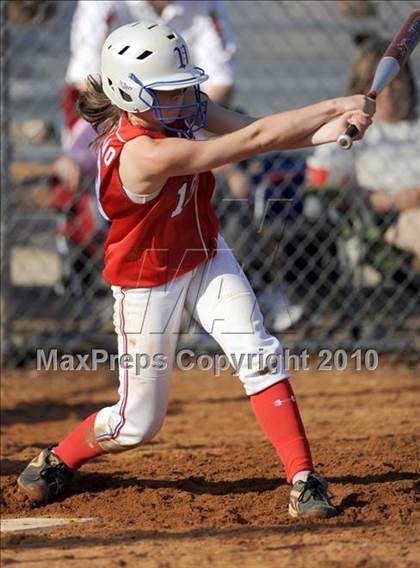Thumbnail 1 in Vestavia Hills vs. Hazel Green (Bob Jones Invitational) photogallery.