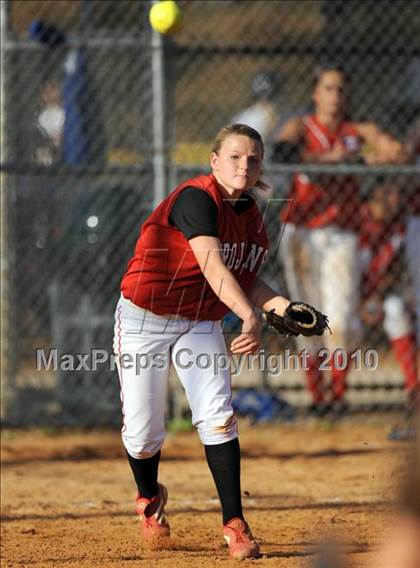 Thumbnail 3 in Vestavia Hills vs. Hazel Green (Bob Jones Invitational) photogallery.