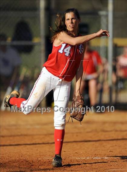 Thumbnail 3 in Vestavia Hills vs. Hazel Green (Bob Jones Invitational) photogallery.