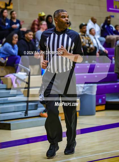 Thumbnail 3 in Venture Academy vs. Elk Grove (Joe Bowers Memorial Tournament Final) photogallery.