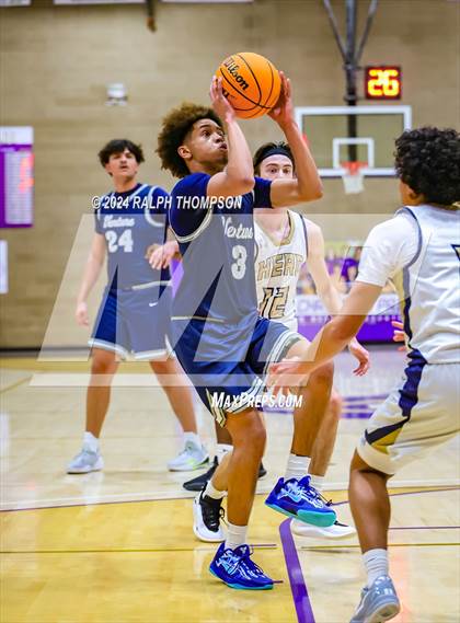 Thumbnail 2 in Venture Academy vs. Elk Grove (Joe Bowers Memorial Tournament Final) photogallery.