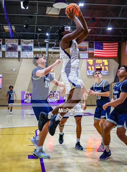 Thumbnail 2 in Venture Academy vs. Elk Grove (Joe Bowers Memorial Tournament Final) photogallery.