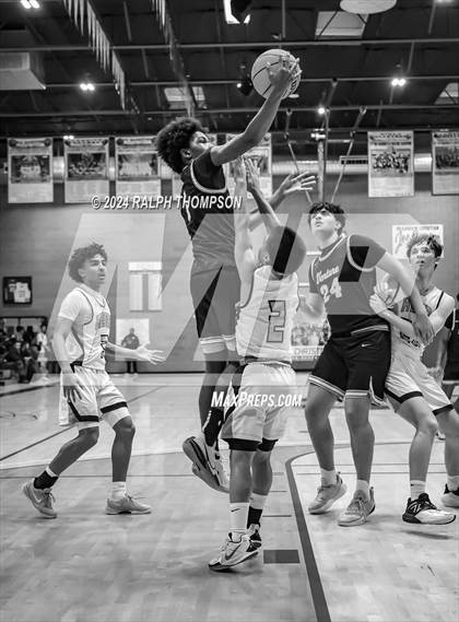 Thumbnail 3 in Venture Academy vs. Elk Grove (Joe Bowers Memorial Tournament Final) photogallery.