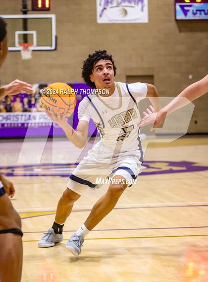 Thumbnail 1 in Venture Academy vs. Elk Grove (Joe Bowers Memorial Tournament Final) photogallery.