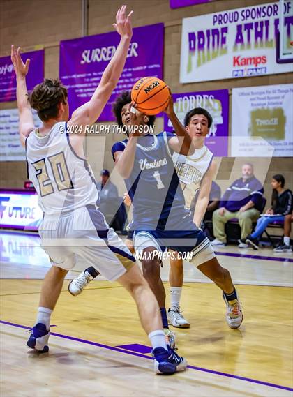 Thumbnail 2 in Venture Academy vs. Elk Grove (Joe Bowers Memorial Tournament Final) photogallery.