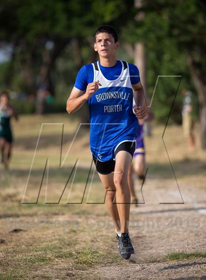 Thumbnail 2 in Brownsville Invitational photogallery.