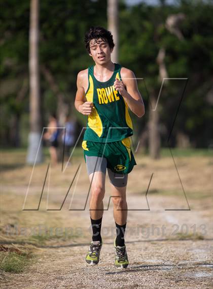 Thumbnail 2 in Brownsville Invitational photogallery.