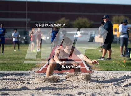 Thumbnail 1 in Cy Ranch Invitational Boys Track and Field photogallery.