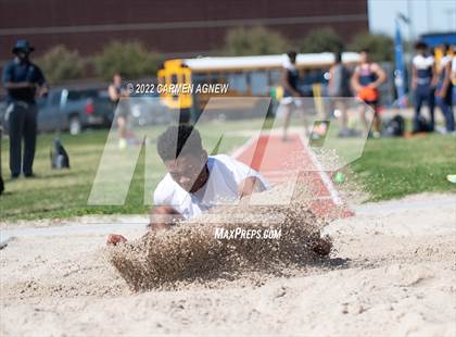 Thumbnail 2 in Cy Ranch Invitational Boys Track and Field photogallery.