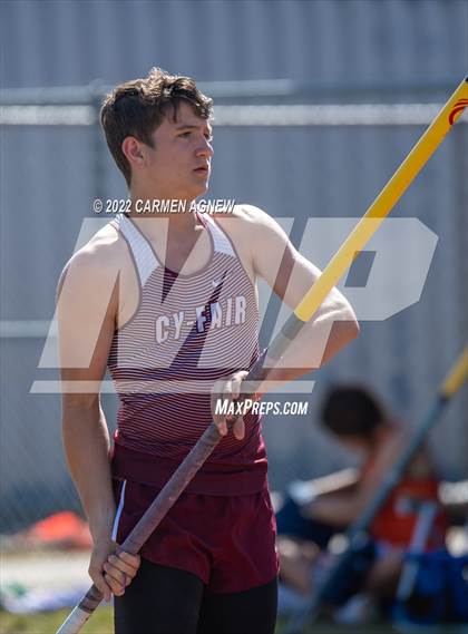 Thumbnail 1 in Cy Ranch Invitational Boys Track and Field photogallery.