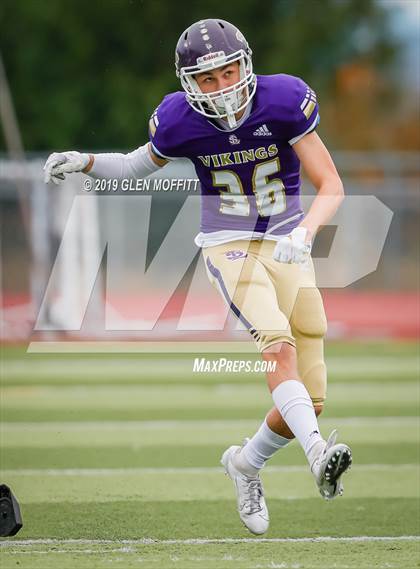 Thumbnail 3 in Union @. Lake Stevens (WIAA 4A First Round) photogallery.