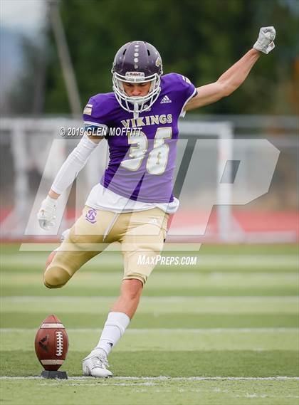 Thumbnail 2 in Union @. Lake Stevens (WIAA 4A First Round) photogallery.