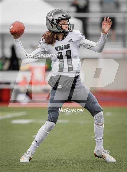 Thumbnail 2 in Union @. Lake Stevens (WIAA 4A First Round) photogallery.