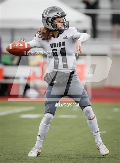 Thumbnail 1 in Union @. Lake Stevens (WIAA 4A First Round) photogallery.
