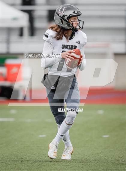 Thumbnail 2 in Union @. Lake Stevens (WIAA 4A First Round) photogallery.